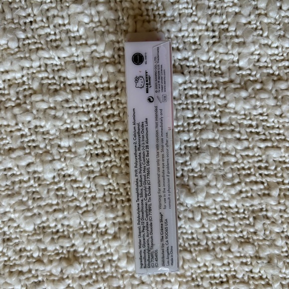 Hello Kitty Pink Glitter Gel by The Crème Shop - Picture 4 of 6